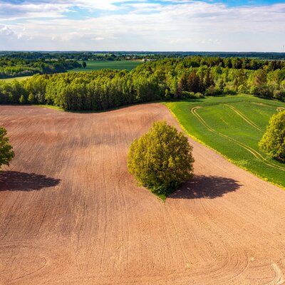 💘 Prodej farmářských pozemků 7 900 000 m2
